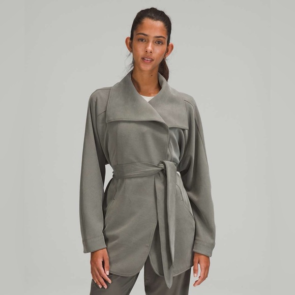 Lululemon✨UNWORN✨Softstreme Belted Wrap✨Grey Sage🦄RARE🦄 size XL/XXL - Picture 4 of 16